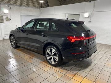 2024 AUDI Q8 E-TRON — фото 2