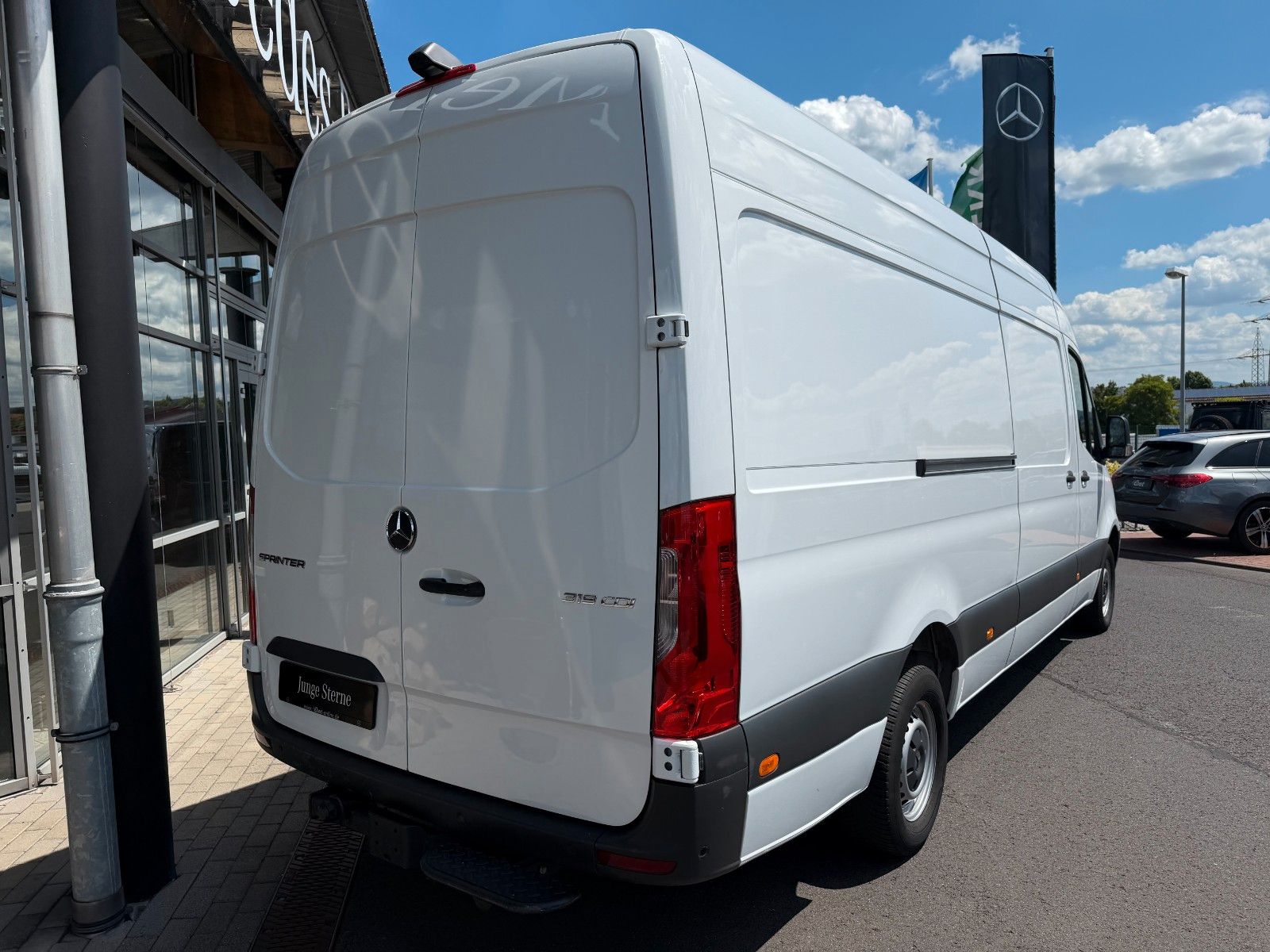 Fahrzeugabbildung Mercedes-Benz Sprinter 319 CDI 4325 Klima Kamera