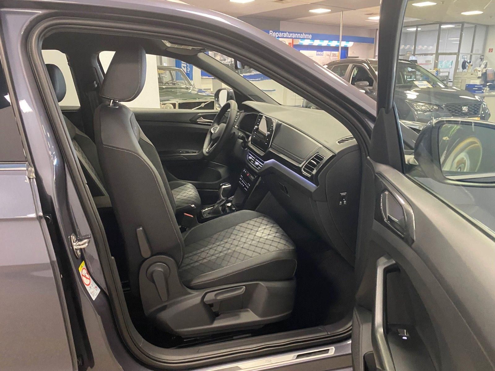 Fahrzeugabbildung Volkswagen T-Cross 1.0 TSI DSG ACC+AHK+SHZ+MATRIX LED+