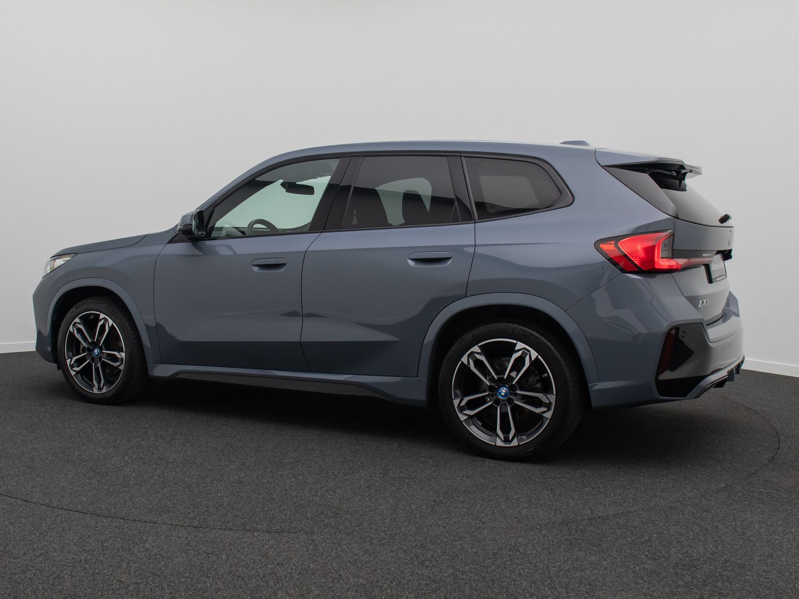 Fahrzeugabbildung BMW iX1 xD30 MSport Panorama 360&deg;HUD DAB Komfort 19"