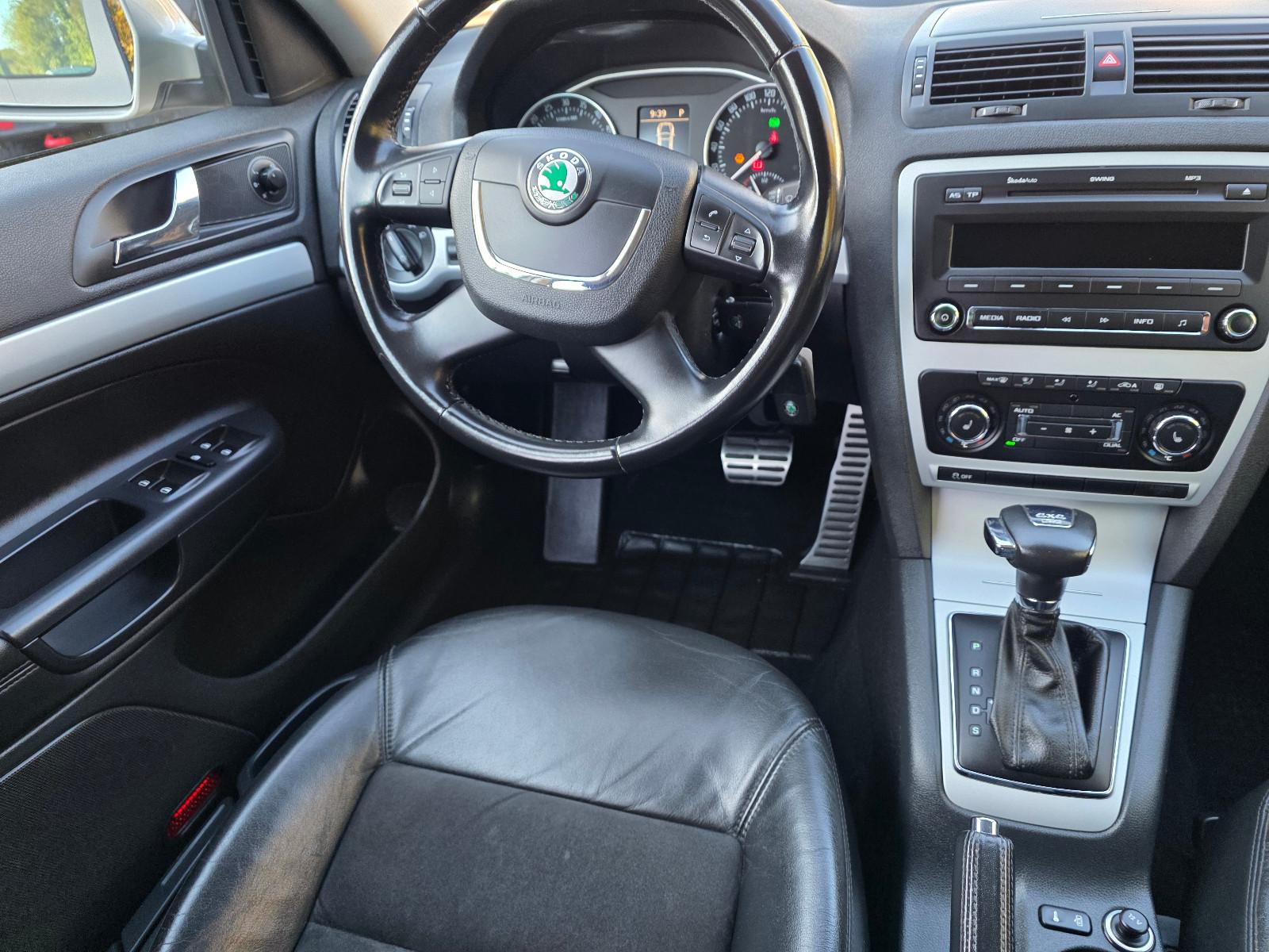 Skoda Octavia 2011 — photo 10