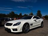 Mercedes-Benz SL 63 AMG 1 HAND  - weiße Mercedes-Benz SL 63 AMG