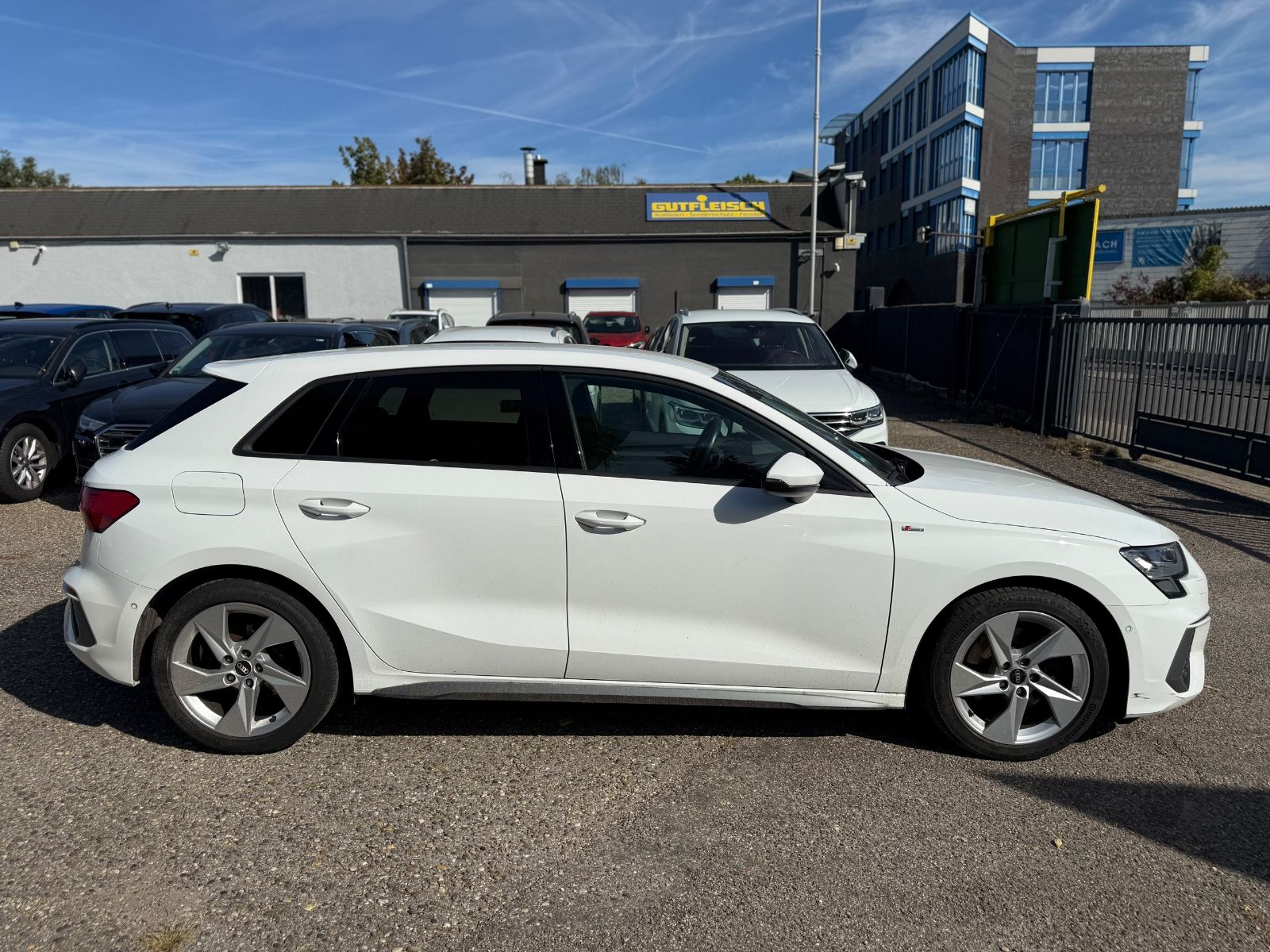 Audi A3 Sportback 30 TDI S line Aut/13000netto imagem 2