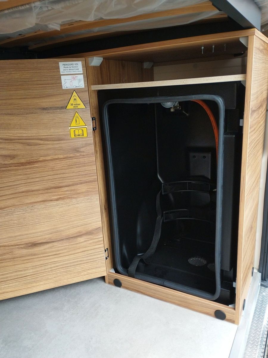 Fahrzeugabbildung Karmann Dexter DE 580 Captain-Chair-Sitze, Klima,