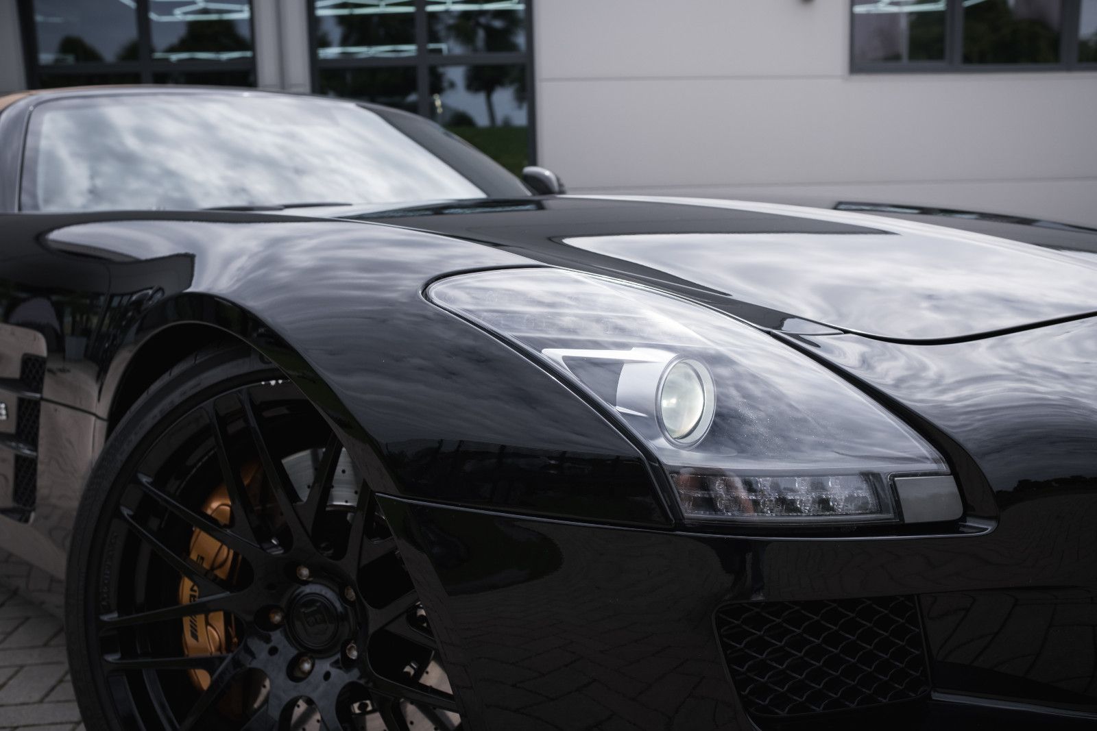 Fahrzeugabbildung Mercedes-Benz SLS AMG Roadster-Rückfahrkamera-Performance-Pak.