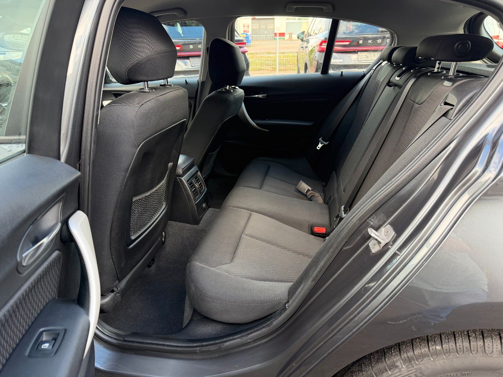 BMW 120 i Advantage 8 G Automatik LED Navi SHZ foto 8