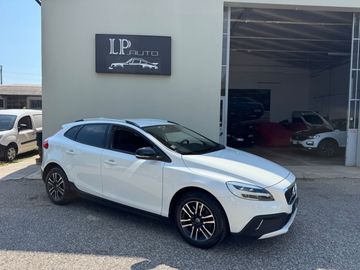 Volvo V40 Cross Country - 3
