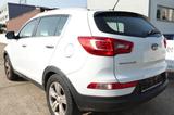 Kia Sportage Vision 4WD+AUTOMATIK+USB+SITZHEIZUNG+BC - Kia Gebrauchtwagen von 2011