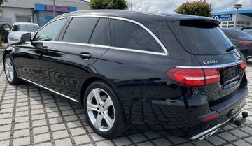 Mercedes E 220 - 7