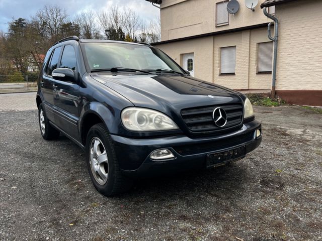 Mercedes-Benz ML 270 ML -Klasse ML 270 CDI/Automatik/Navi/AHK