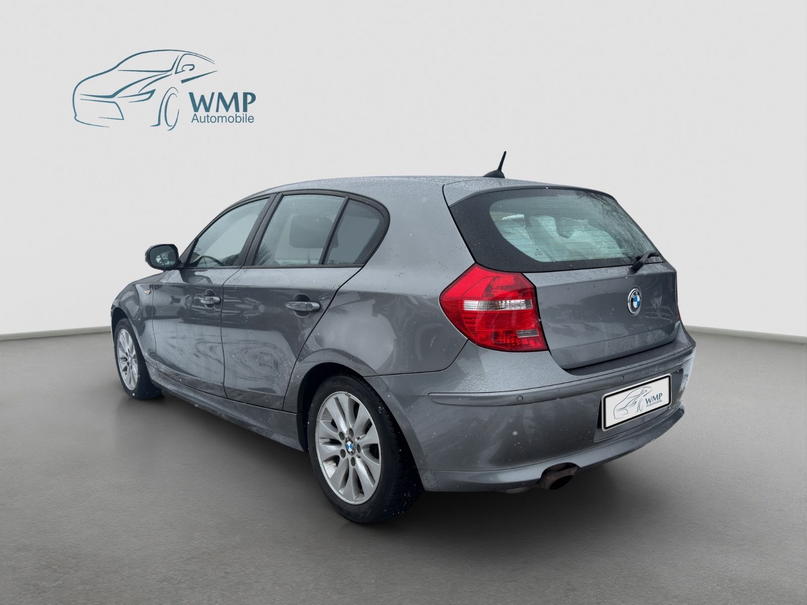 Fahrzeugabbildung BMW 118i Limousine /Klimaautom./Sitzhz./PDC/