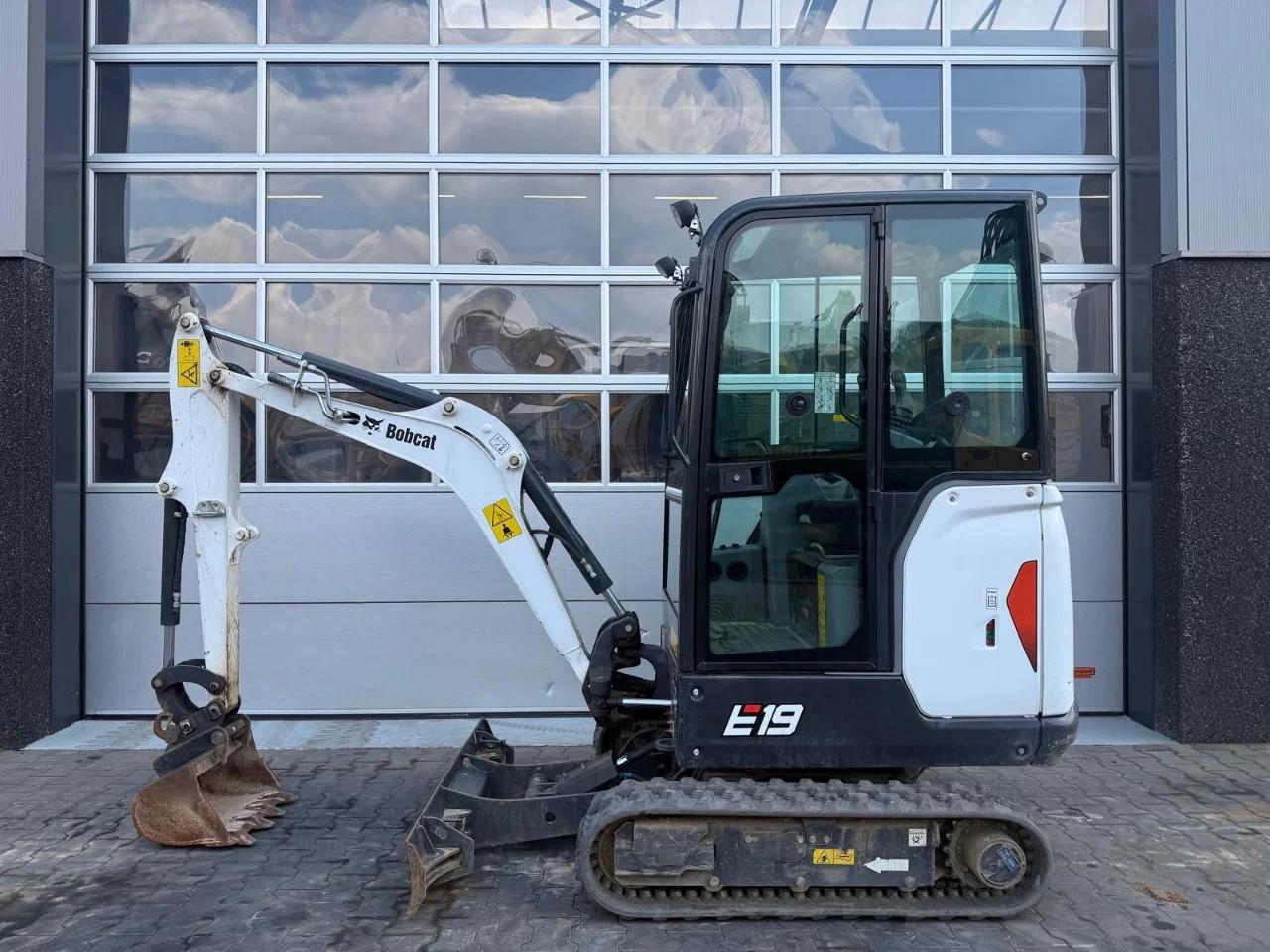Bobcat E19