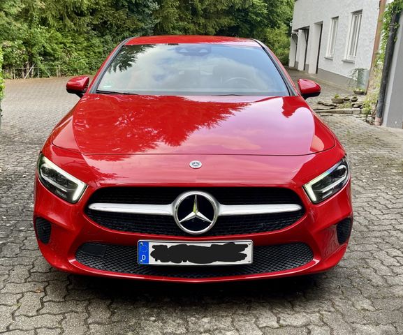 MERCEDES-BENZ A 180 - Progressive/Multi-Beam LED/Massagesitze