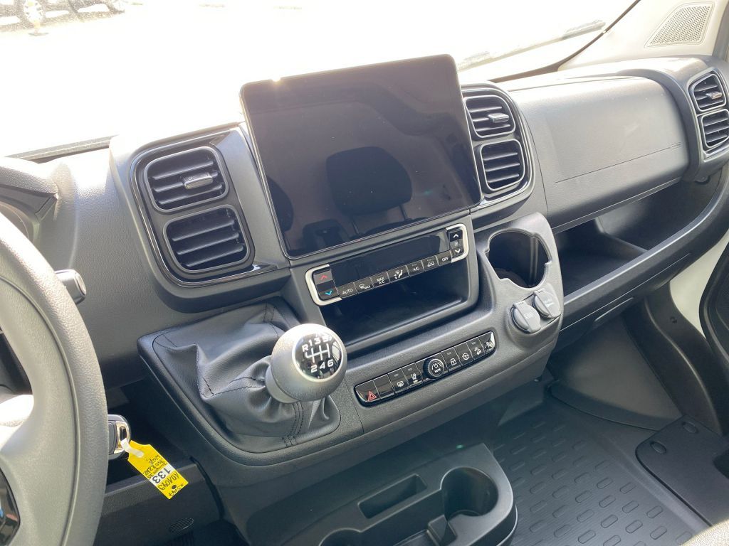 Fahrzeugabbildung Citroën Jumper 2.2 BlueHDi 140 L2H2 *AZV*Navi*Rückfahrk*