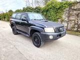 Nissan Patrol GR XE Y61 Schalter 4x4 Allrad Bundeswehr - Nissan Patrol: GR