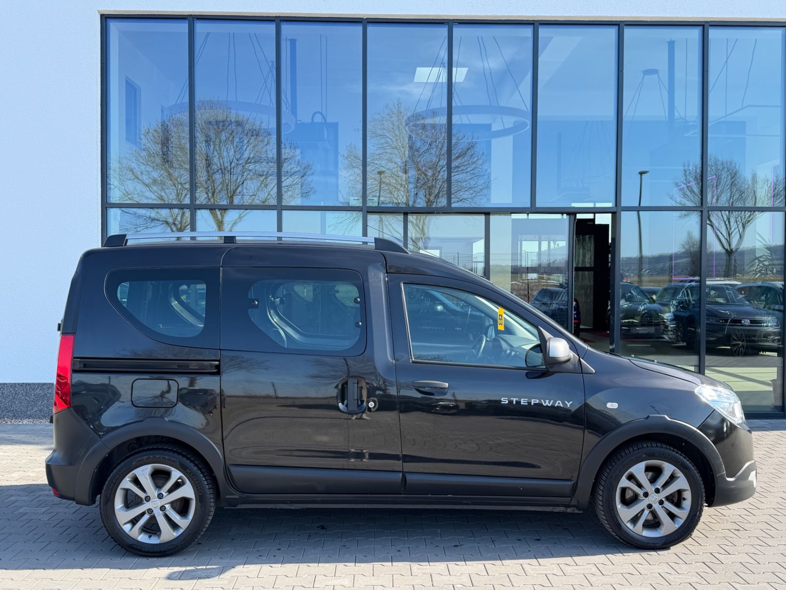 Dokker Stepway 1.2 TCE Navi Klima Alufelgen