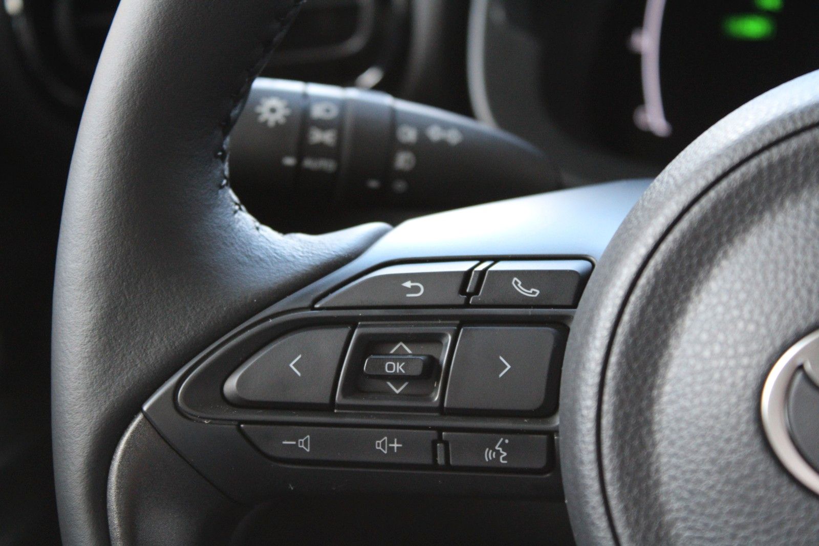 Fahrzeugabbildung Toyota Yaris Cross Hybrid Teamplayer+Winter+Safety
