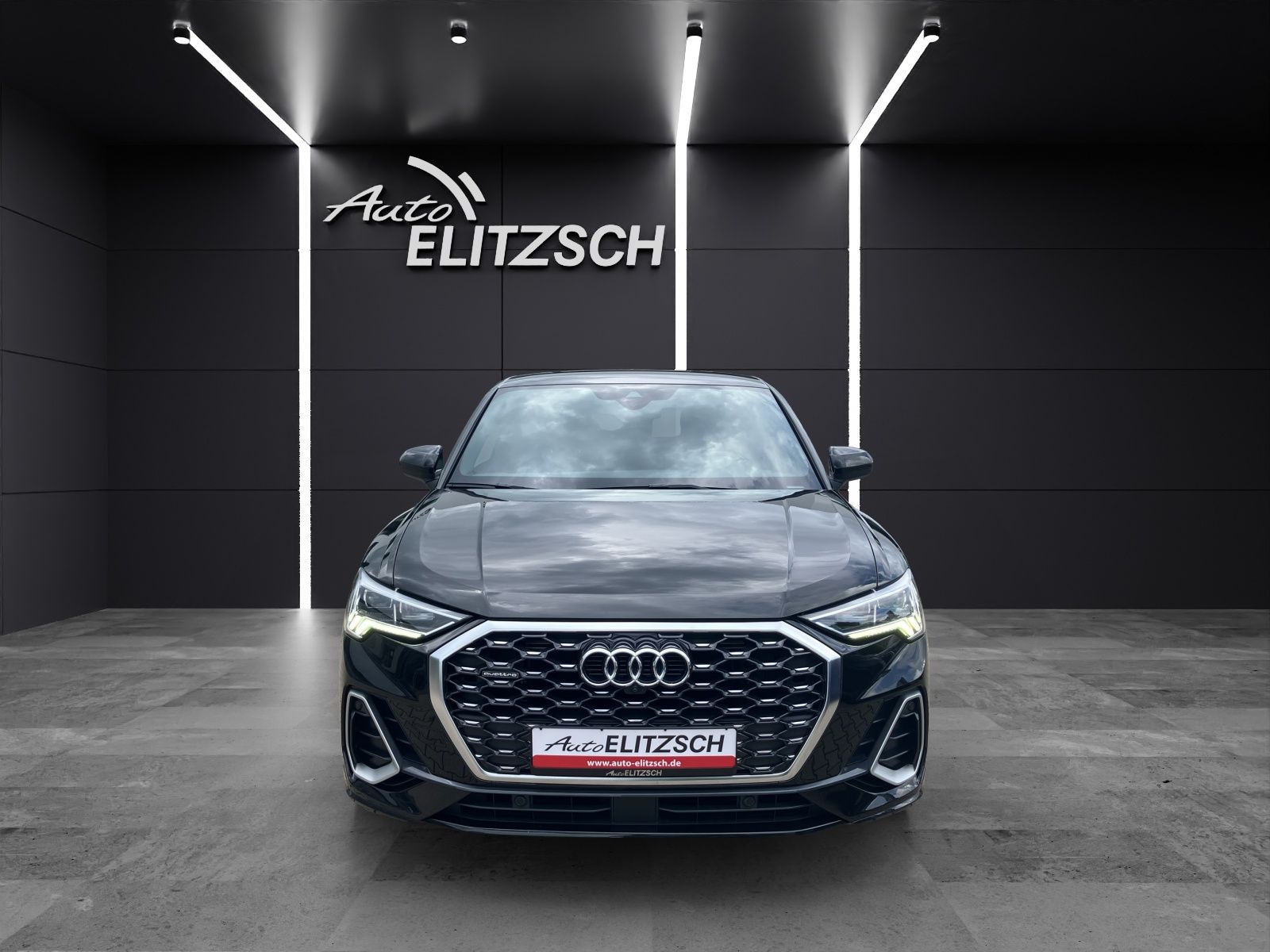 Fahrzeugabbildung Audi Q3 Sportback 45 TFSI quattro S line LED virtual