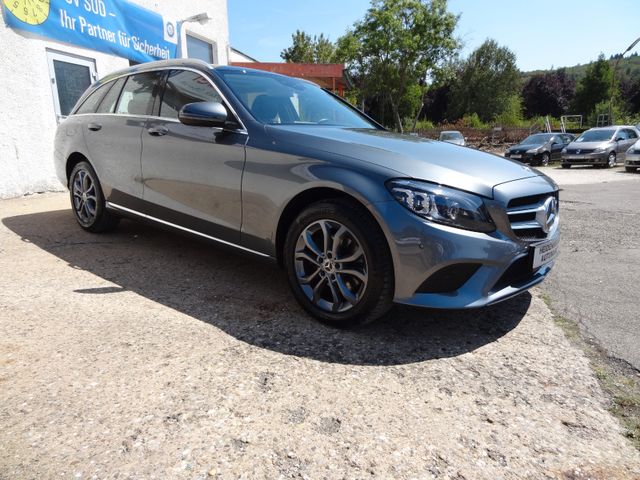 Fahrzeugabbildung Mercedes-Benz C 200 4Matic/2.Hd/Pano/AHK/Kam/Navi/77TKM/