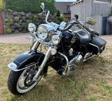 Harley-Davidson FLHRC Road King Classic - Harley-Davidson Motorräder in Braunschweig
