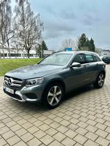 Mercedes-Benz GLC 220 d 4MATIC | 9G | Sitzhzg | PDC | Top Zust - Firmenfahrzeug gebraucht