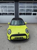 MINI Cooper Cabrio Sidewalk Edition - MINI Cooper Cabrio: Sidewalk