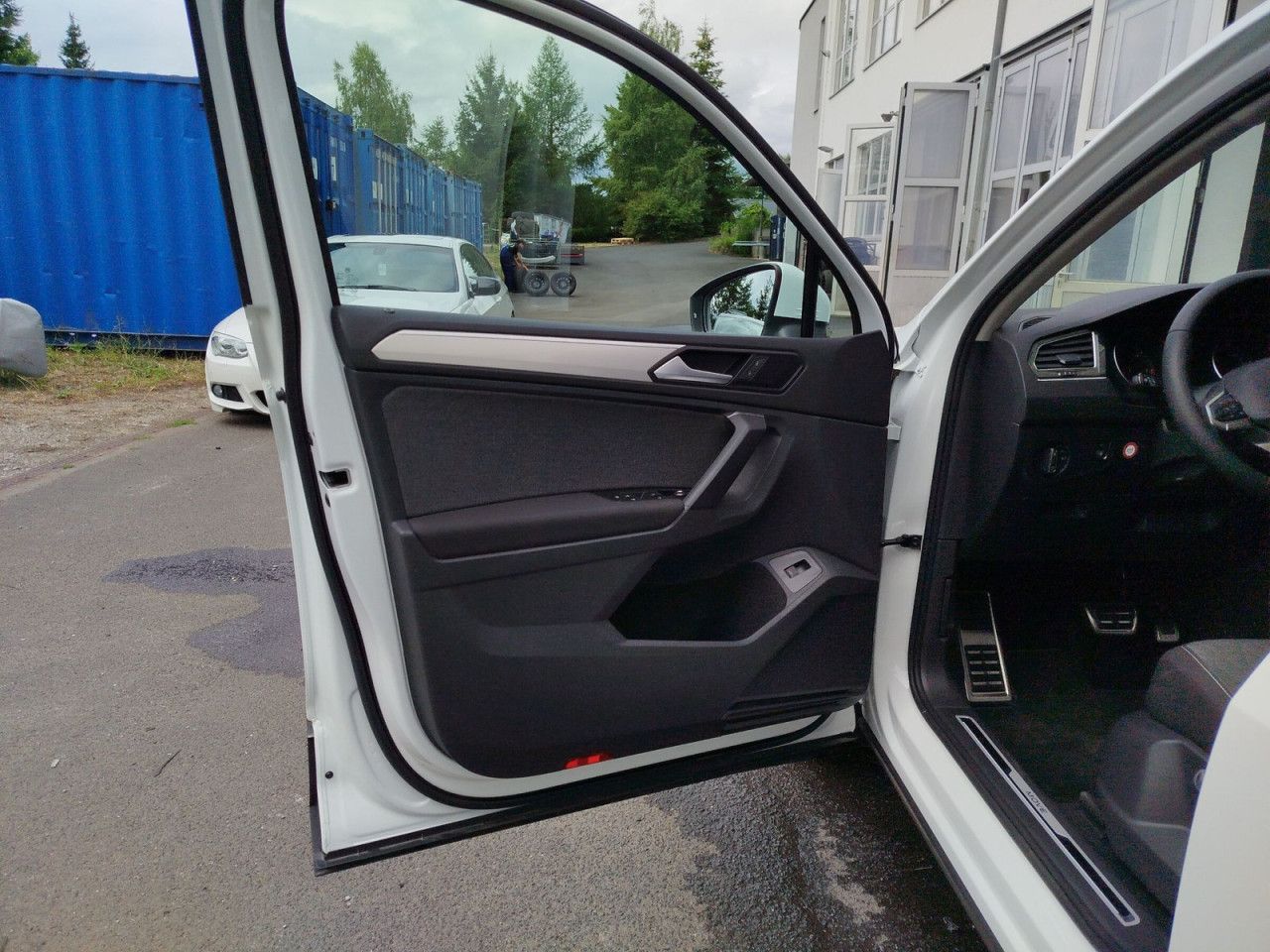 Fahrzeugabbildung Volkswagen Tiguan MOVE 2.0 DT110TDI D7F, AHK, Standheizung
