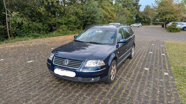 Volkswagen Passat Variant 2.3 V5 Highline