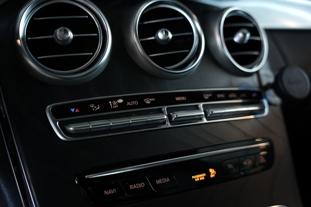 Mercedes Benz C 220