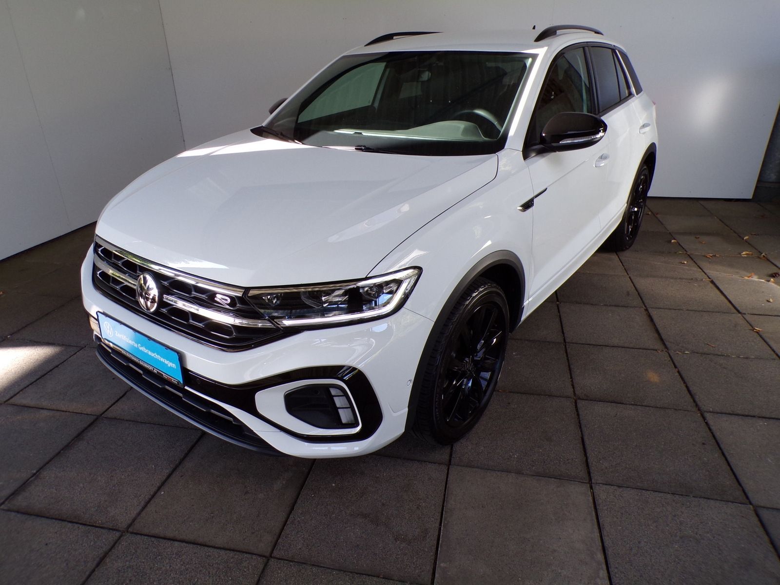 Volkswagen T-ROC 1.5 TSI DSG R-LINE BLACK STYLE AHK foto 2