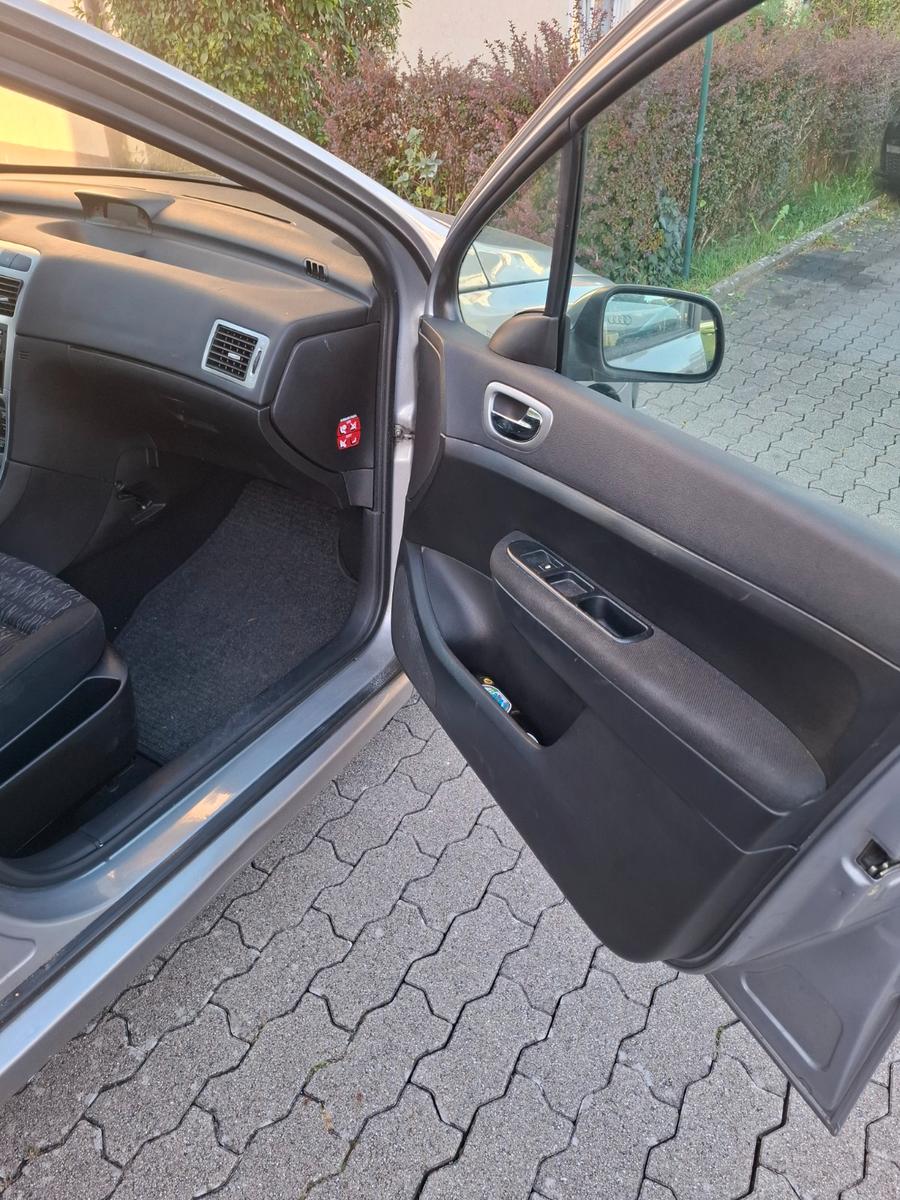 Peugeot 307 2005 — photo 10