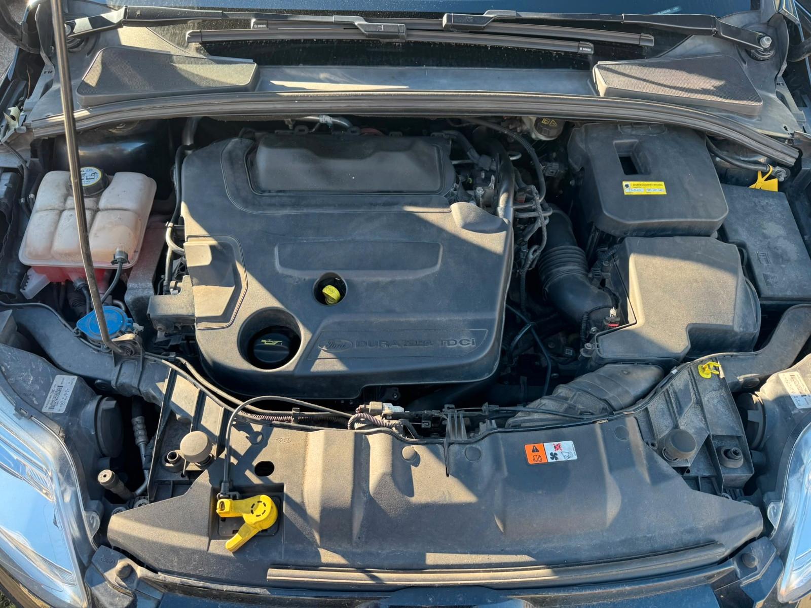 Ford Focus 2012 — photo 9