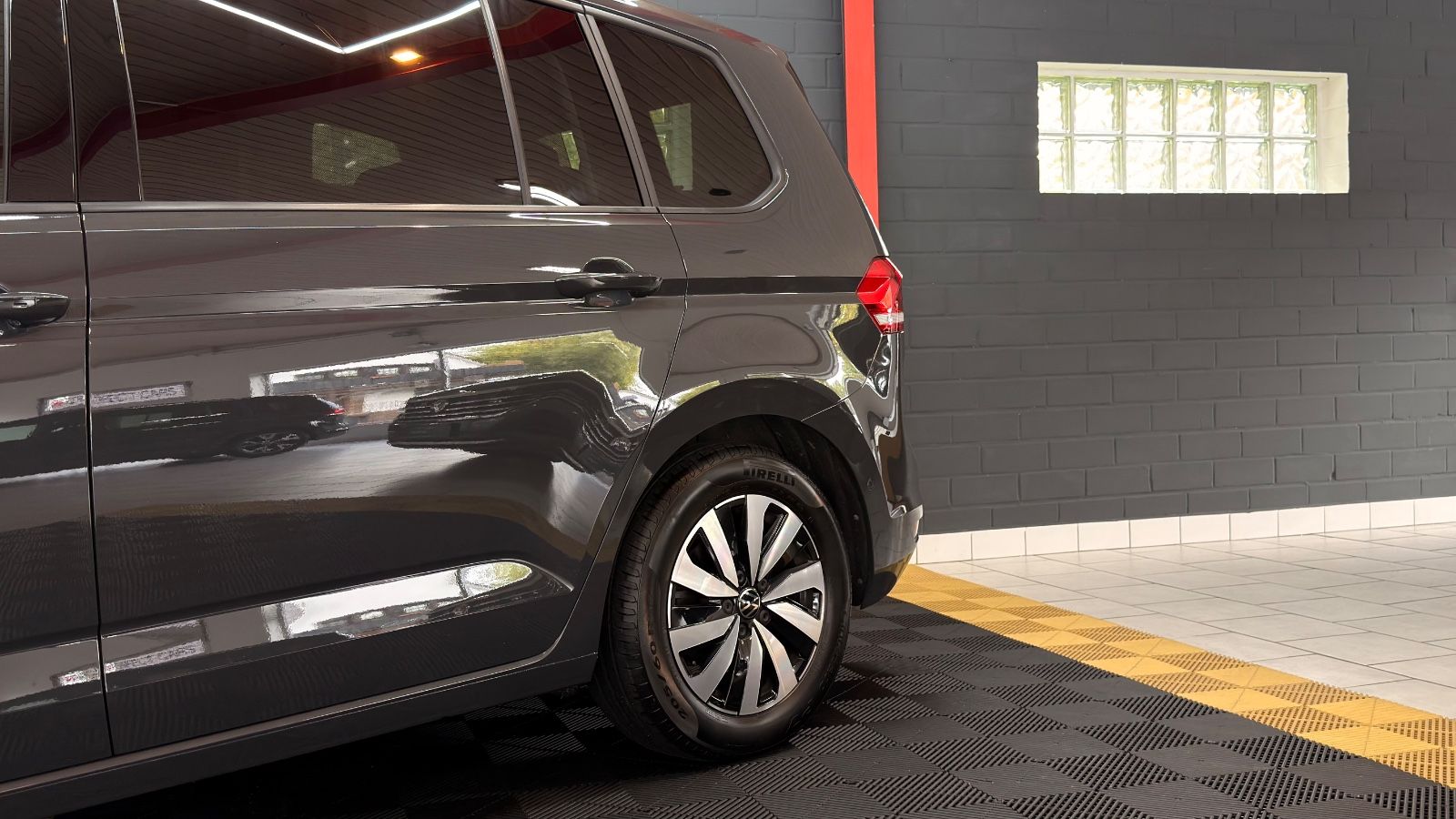 VW Touran Touran Comfortline AHK|Dynaudio|7-Sitzer|Kamera Vorschau 24