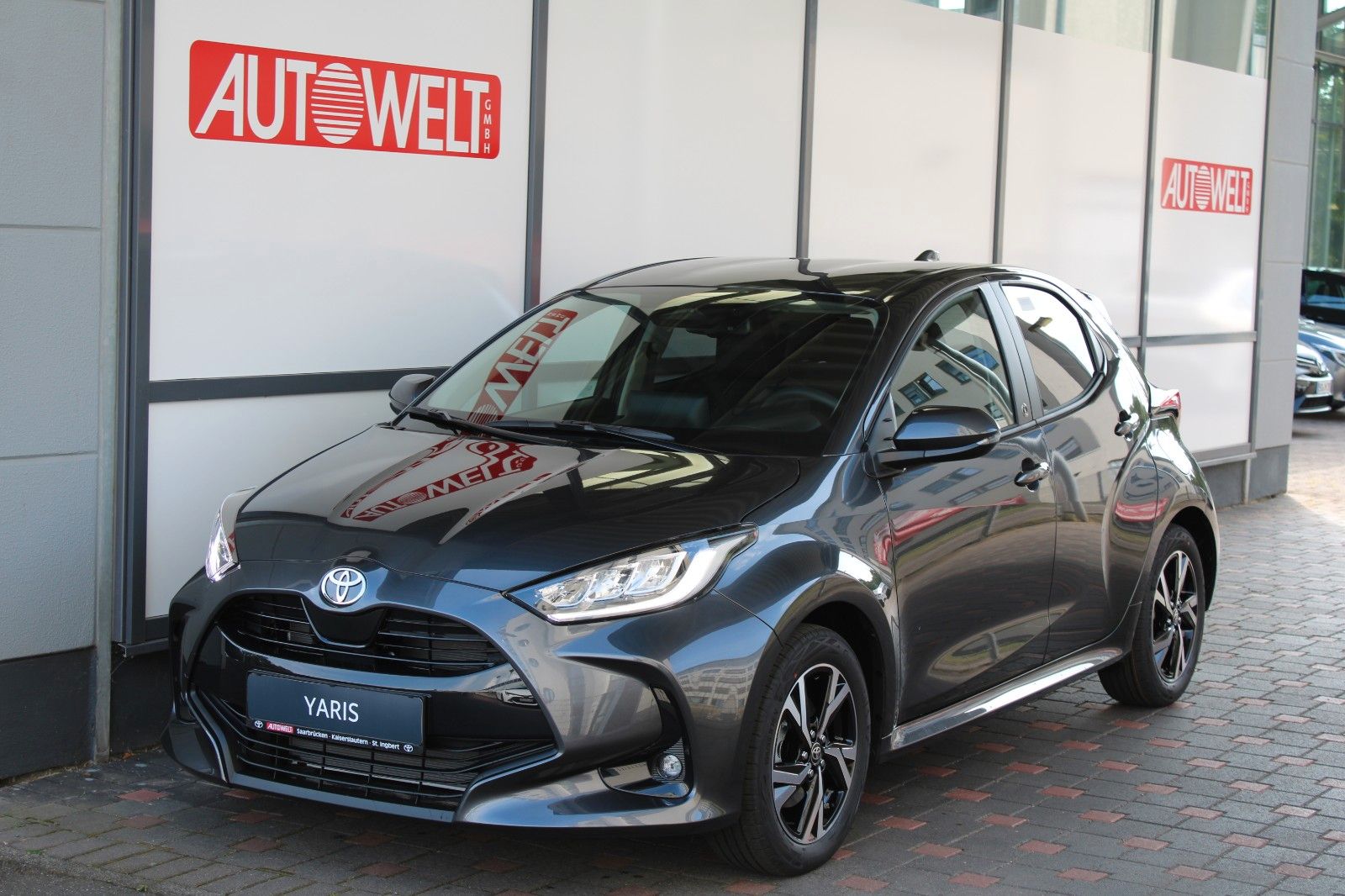 Fahrzeugabbildung Toyota Yaris 1.5 Hybrid Teamplayer + Comfort-Paket