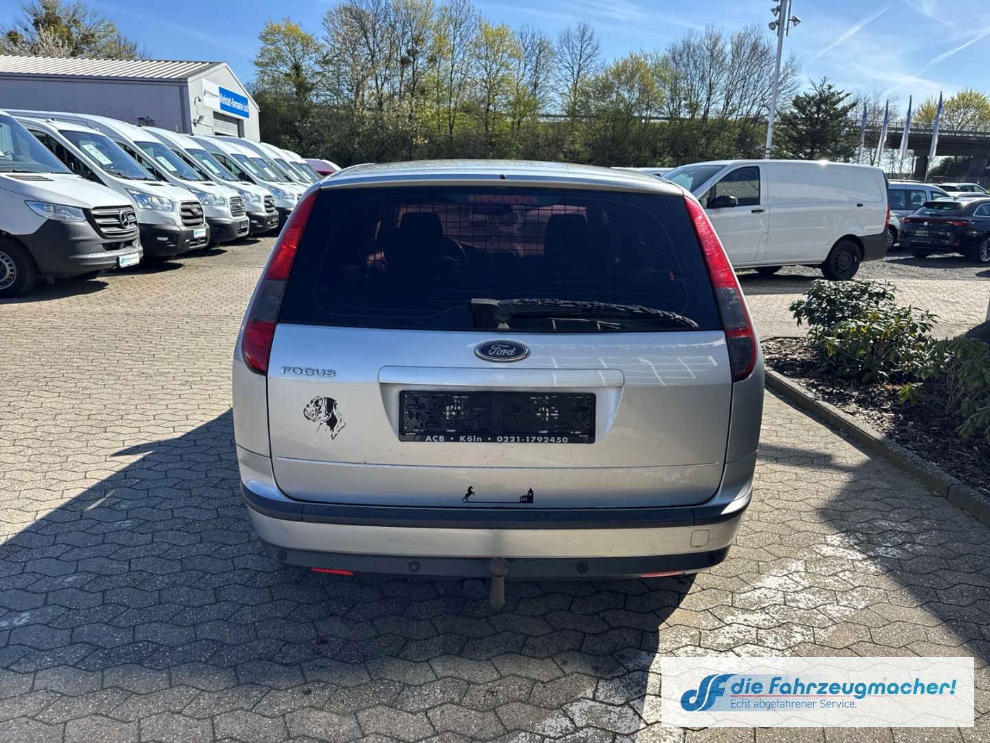 Fahrzeugabbildung Ford Focus Turnier Ghia Xenon Klimaautom *EXPORT