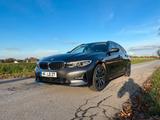 BMW 320d Touring Automatik Head-Up/Laser/Navi/Klima - BMW 320 von privat
