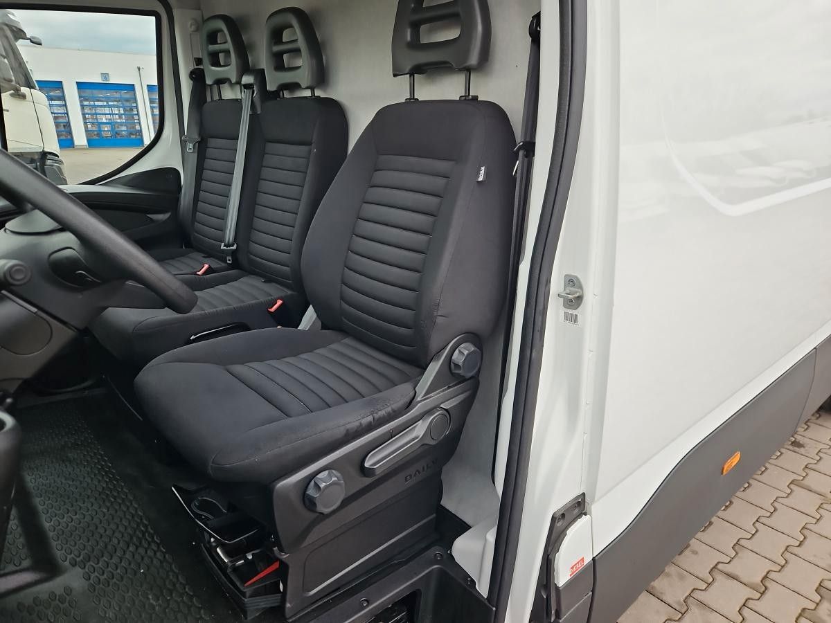 Fahrzeugabbildung Iveco Daily 35S16V