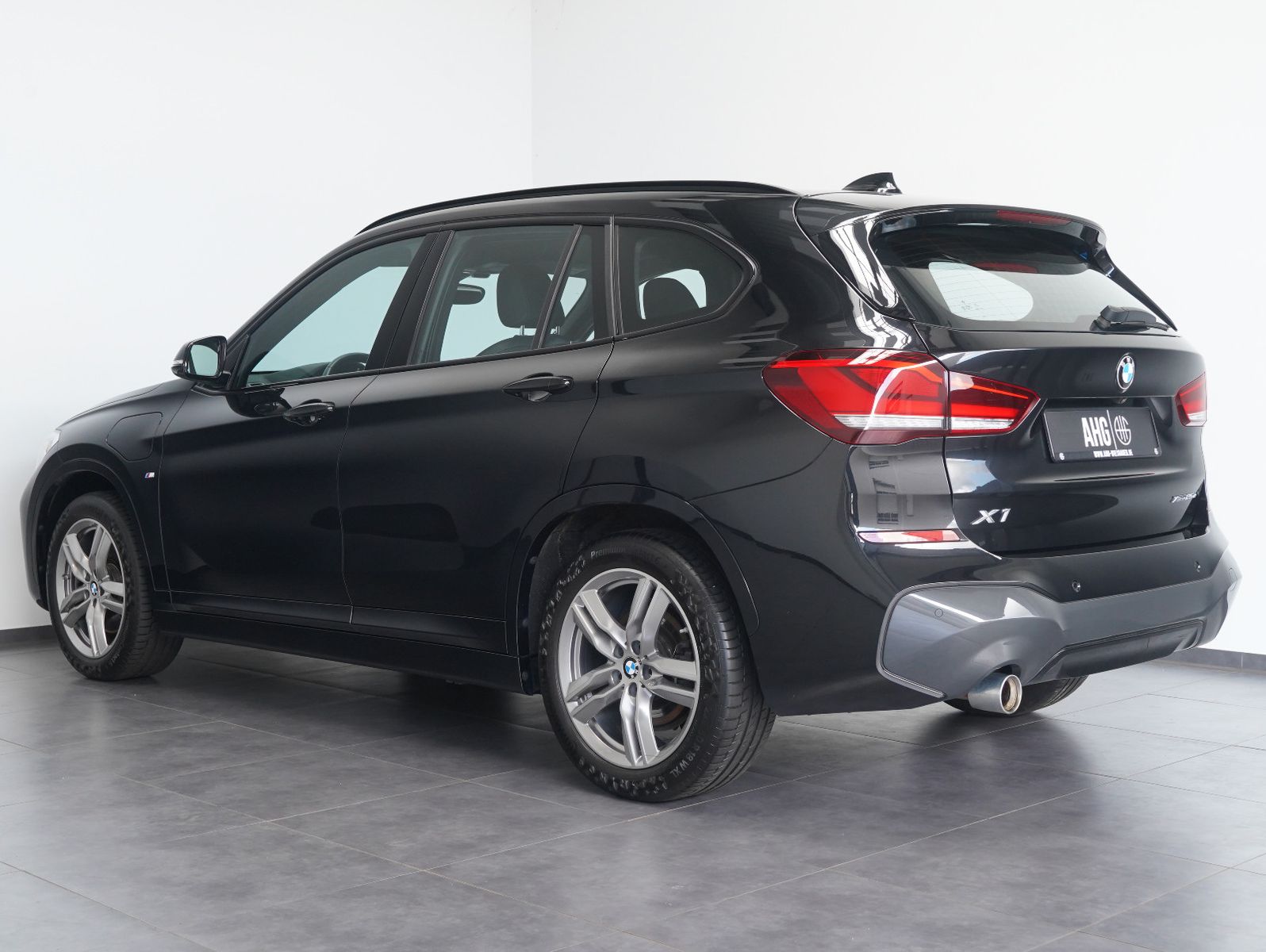 Fahrzeugabbildung BMW X1 xDrive 25 e M Sport SHADOW/LED/HEADUP