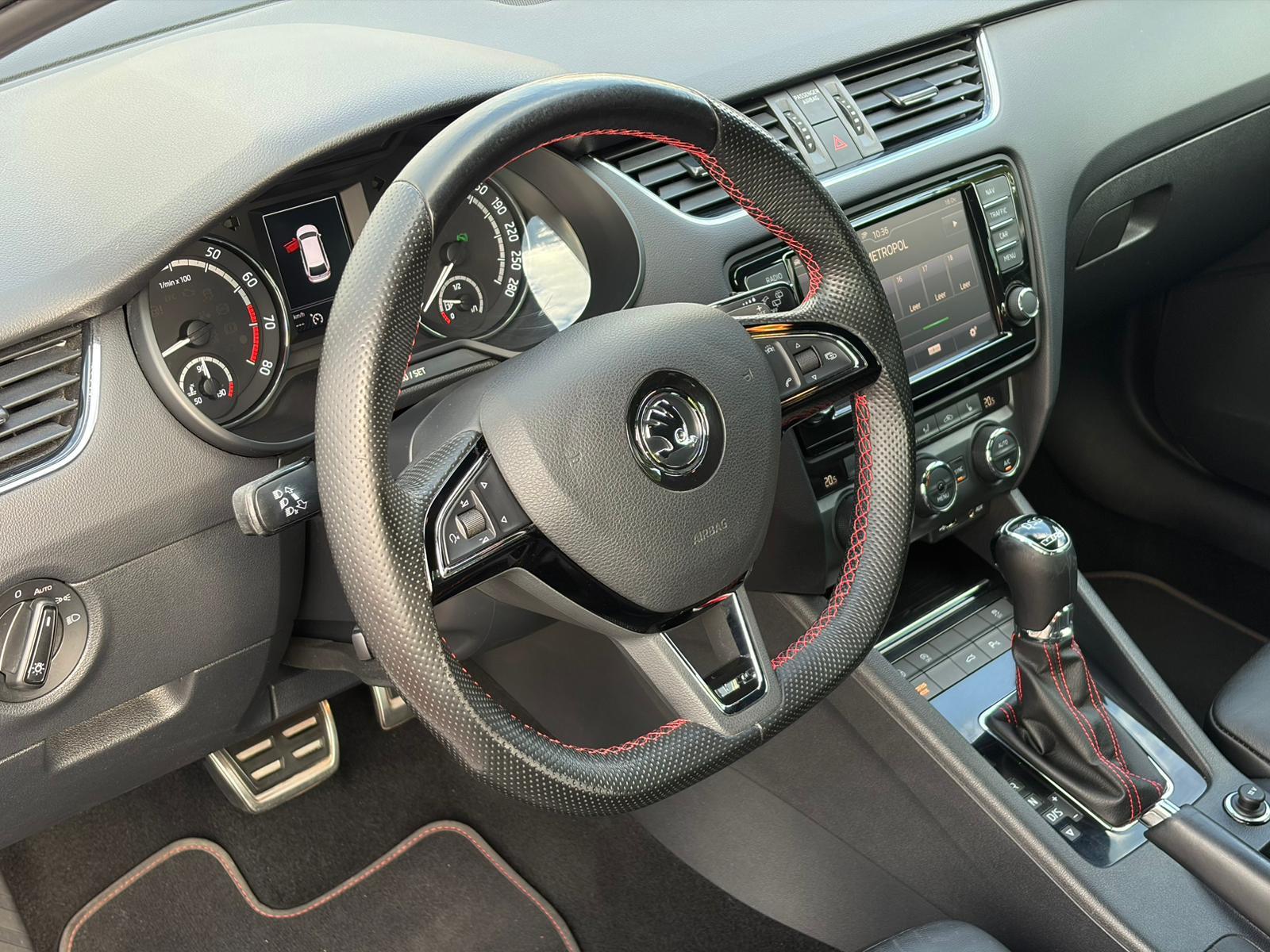 Skoda Octavia Combi RS 230 ch DSG • ACC • Caméra • CarPlay • Keyless • Hayon électrique