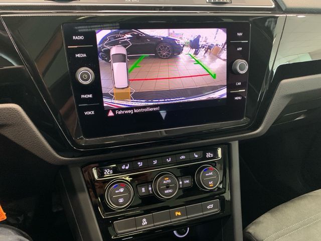Touran 1.5 TSI COMFORTLINE 7-SITZE +KAMERA+PANO+