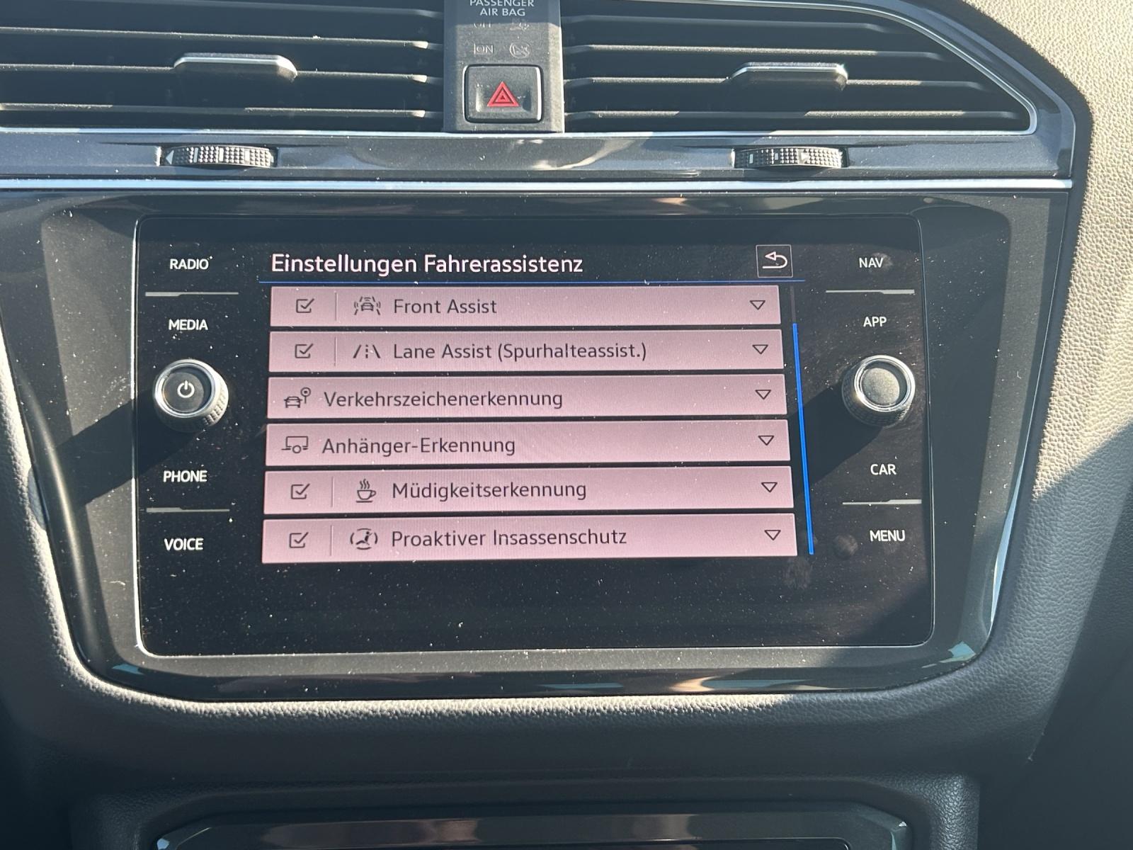 Volkswagen Tiguan Life TDI DSG 4M LED Navi ACC AHK SHZ, миниатюра 20