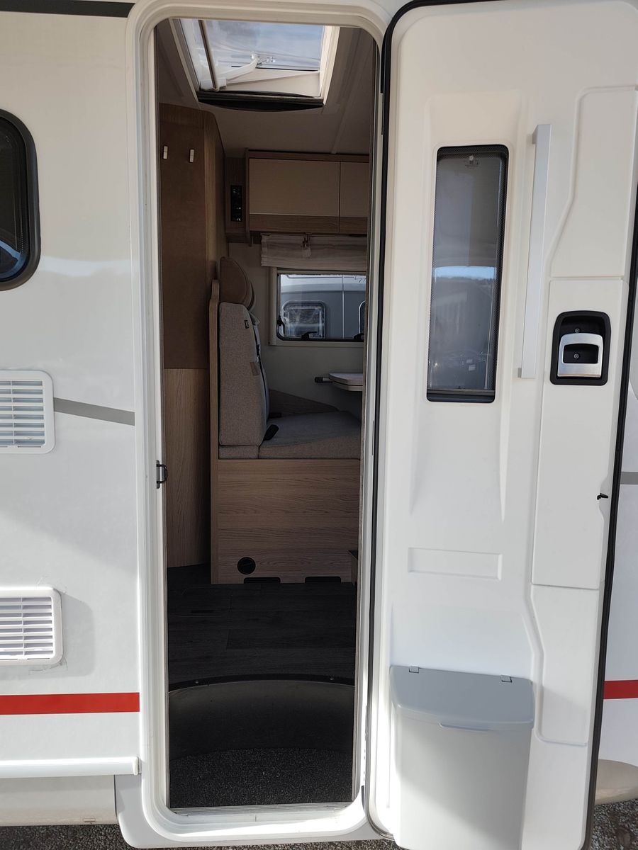 Fahrzeugabbildung LMC Cruiser V 646 G