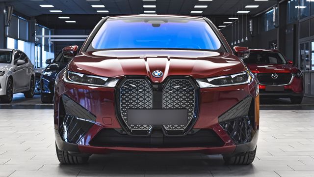 BMW iX xDrive40 Sport Luftfederung