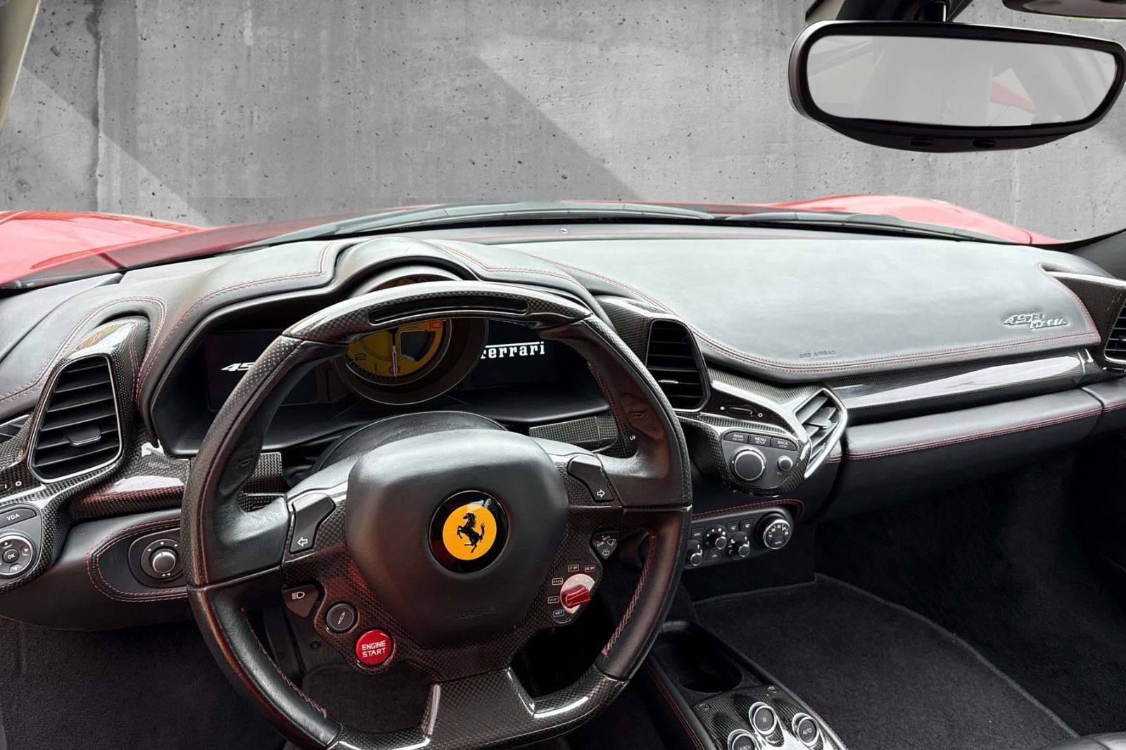 Fahrzeugabbildung Ferrari 458 Italia*ChallengeGrill*VollCarbon*LED Lenkrad