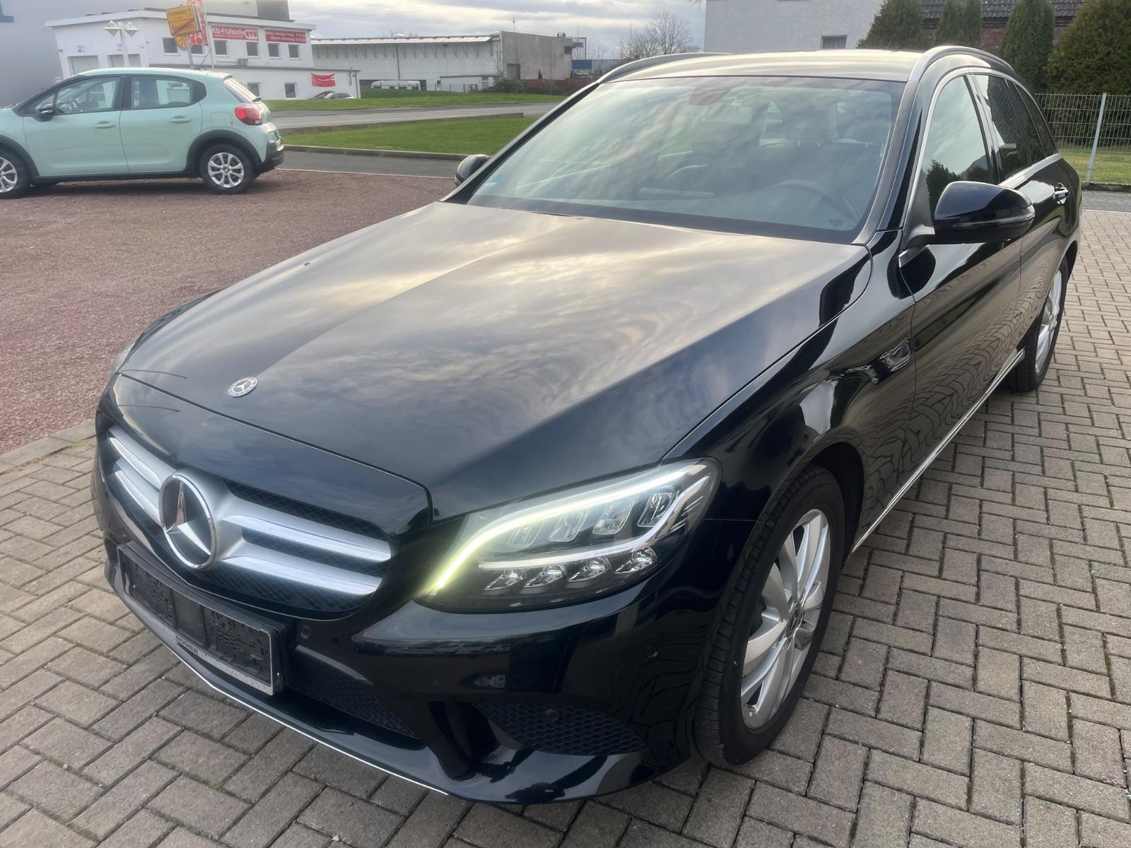 Mercedes-Benz C 180 T CGI,Business Paket Plus,LED High,1.Hd!
