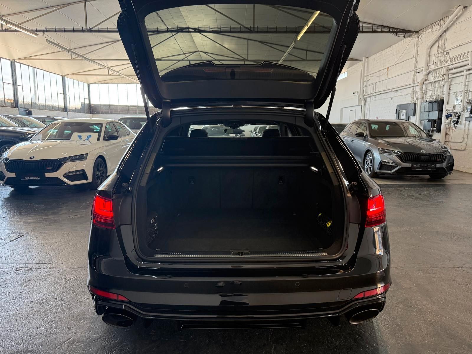Audi RS4 RS 4 Avant 2.9 TFSI quattro foto 12