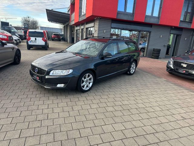 Volvo V70 Black Edition Leder Navi AHK  Zahnrimen neu