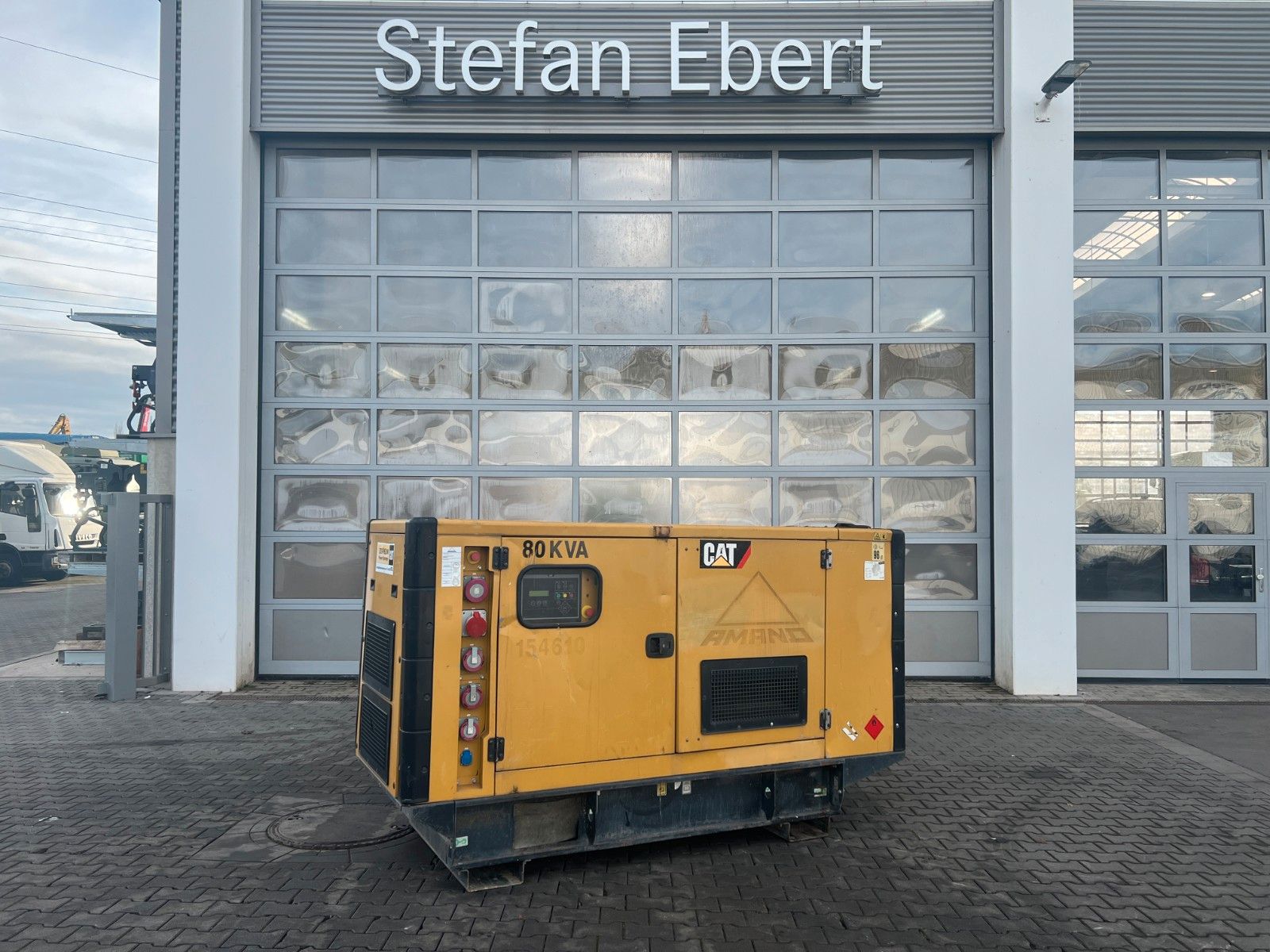 Fahrzeugabbildung CAT DE88E3 / Stromerzeuger / 80KVA / 2015 / 14.180h