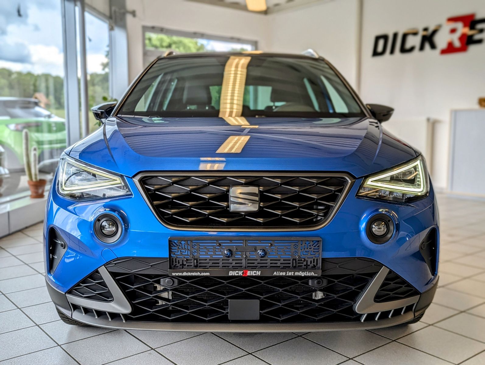 SEAT Arona 1.5 TSI DSG FR LED ACC Cam Dinamica AHK 18 - Image 2
