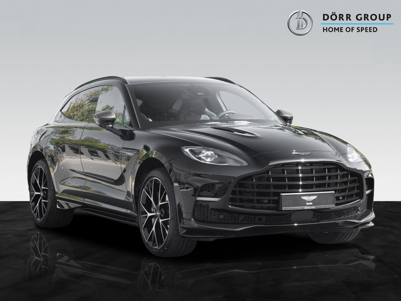 ASTON MARTIN DBX